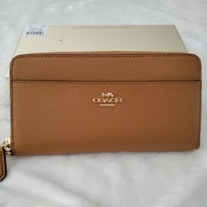 Coach Authentic zip wallet